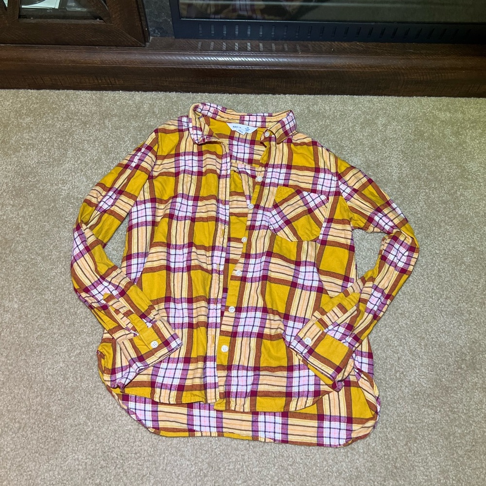 Old Nave flannel. Size medium.